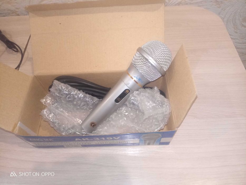 Микрофоны (проводные и беспроводные)