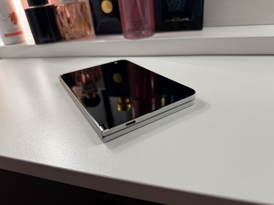Telefon Microsoft Surface Duo 256GB