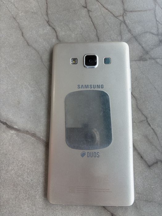 Продам телефон срочно б/у