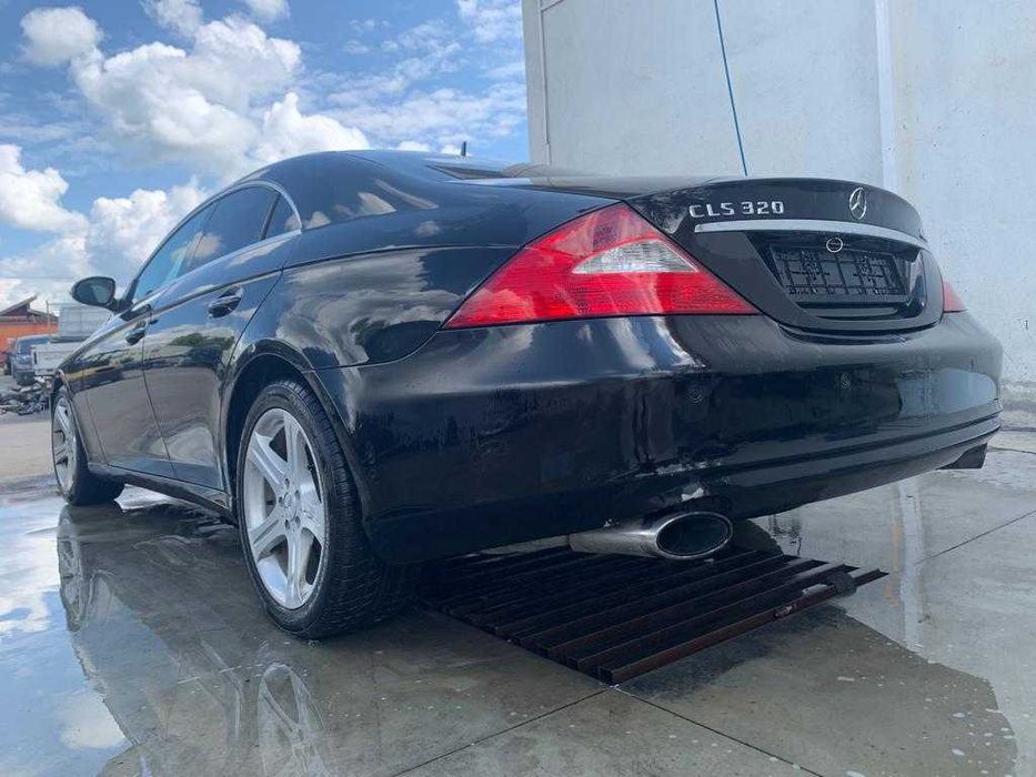 Dezmembrez mercedes cls w219/cls 320/bara fata cls w219/interior cls/