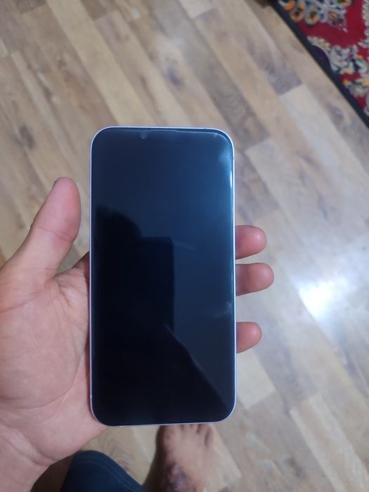 Iphone 14.  128 / 100%