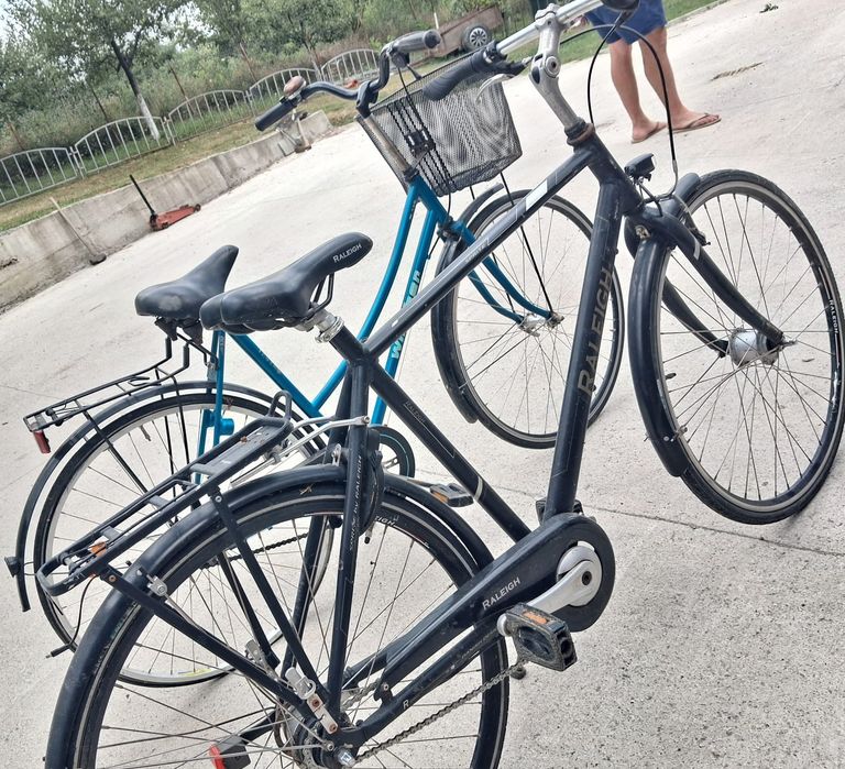 Vand 2 biciclete pentru   dama si barbat inport germania