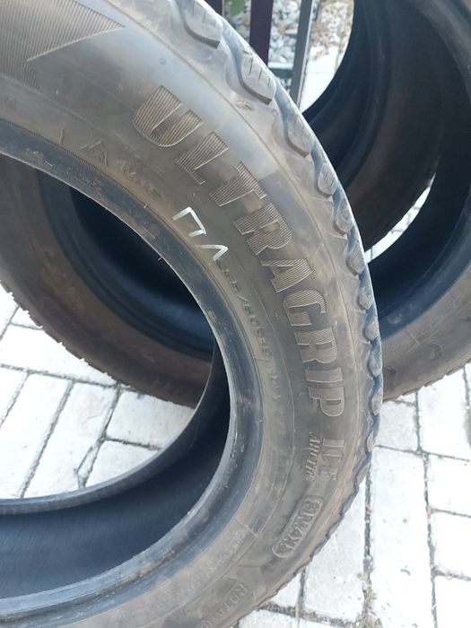 Продам зимнию резину GOODYEAR