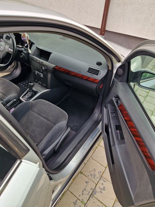 OPEL Astra 2005 — imagine 5