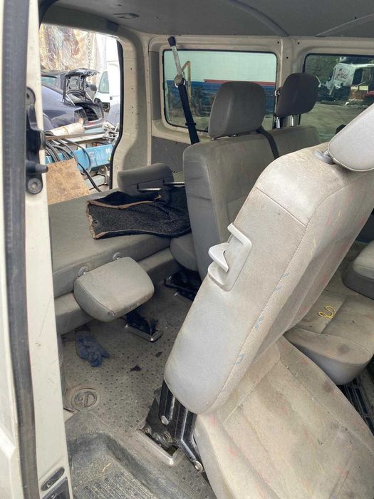 Piese VW Transporter T5    1.9  din 2008 - brs