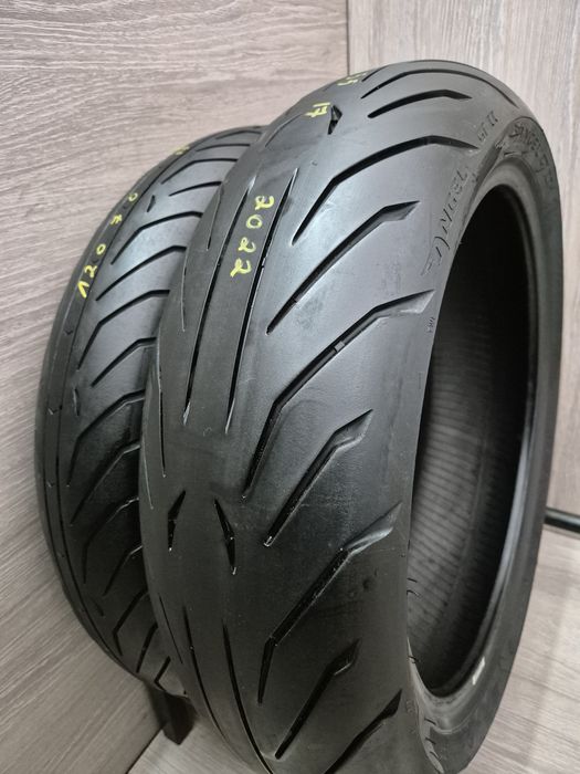 Set anvelope moto 120 70 17 cu 180 55 17 Pirelli Angel Gt 2 dot 2022 si 2023