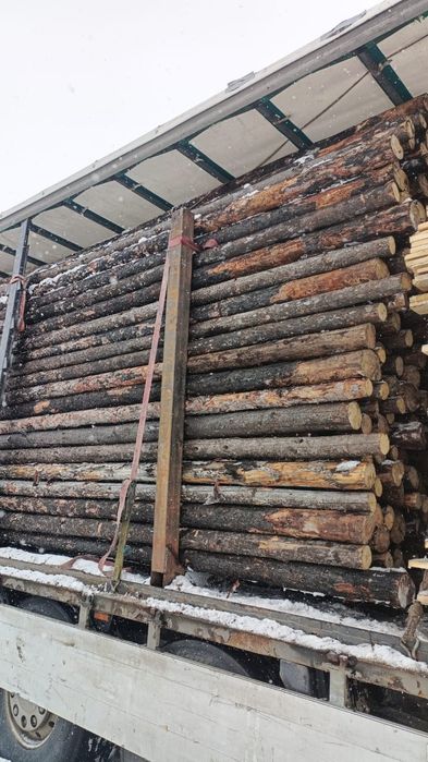 В продаже пиломатериалы жерди