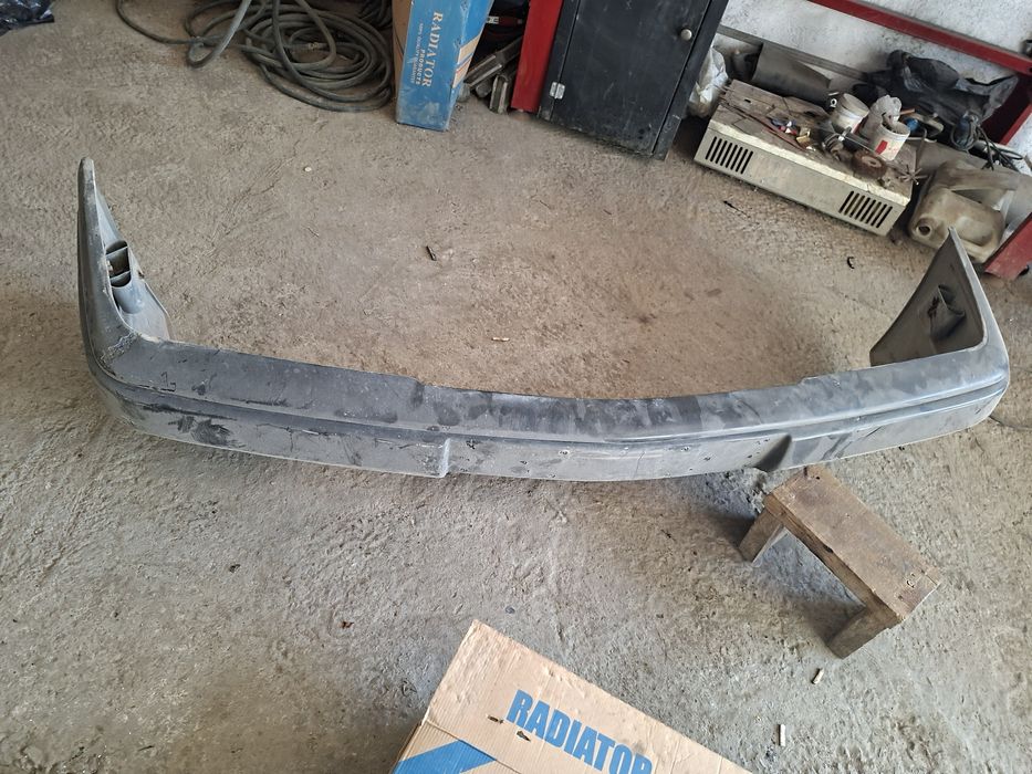 Бампер передный мерседес