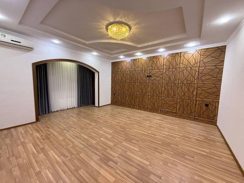 Продаётся квартира Юнусабад 8кв 2/4/9