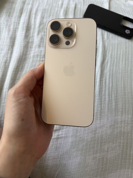 Продам iphone 16 pro