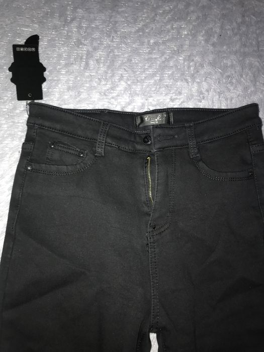 Продам брюки-сигаретки с начесом