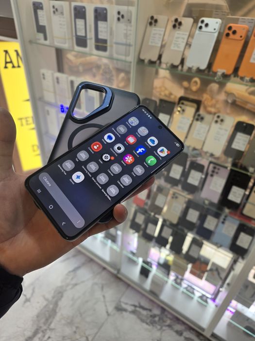 Galaxy S24 FE 5G 256GB. 8GB RAM. Black