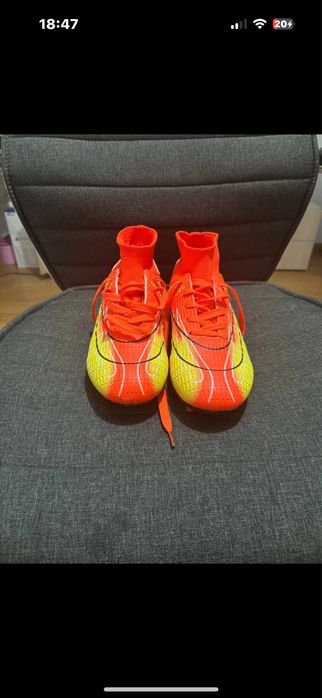 Ghete fe fotbal cu crampoane