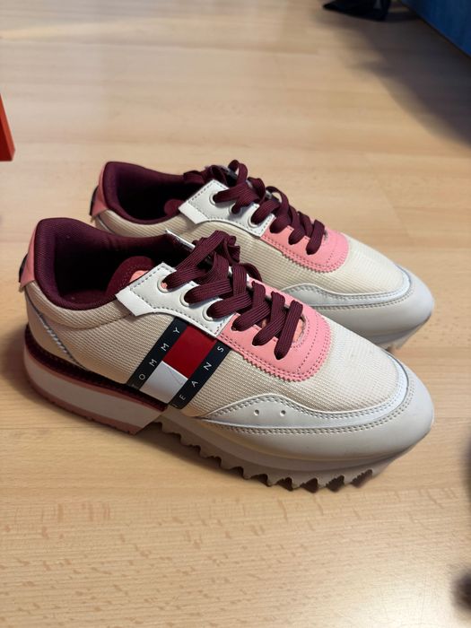 Нови маратонки Tommy Hilfiger