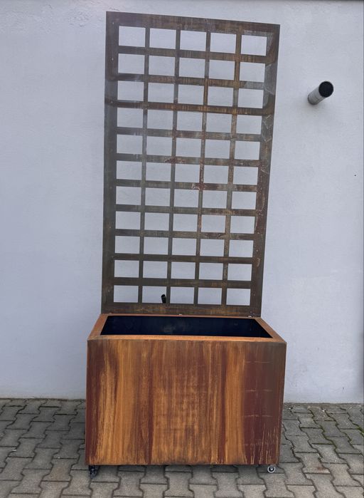 Jardiniere, ghice si obiecte diverse din otel corten