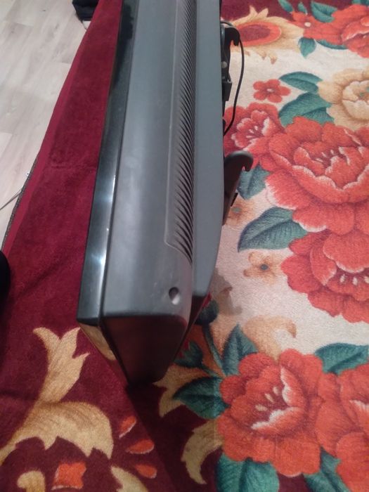 Продам телевизор Samsung. Всё работает в отличном состояние.