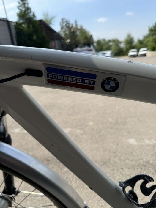 Велосипед BMW