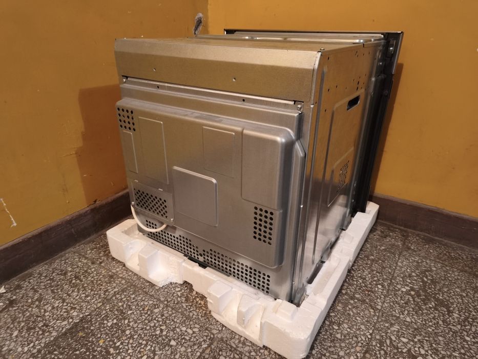 Фурна за вграждане Elektrolux