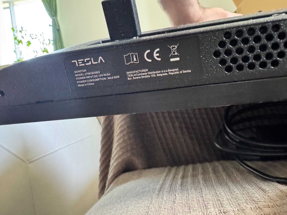 Monitor Tesla 27" 27MC645BQ – QHD + Brat VESA CADOU