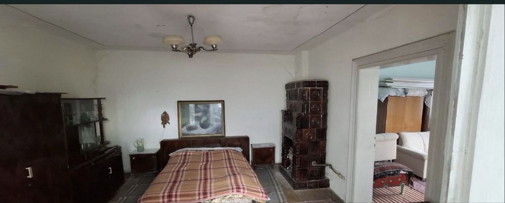 Casa si teren mare cu fantana str Romana
