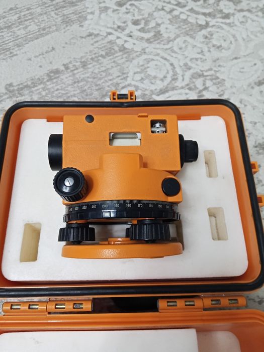 Продам оптический невелир 3H-5Л