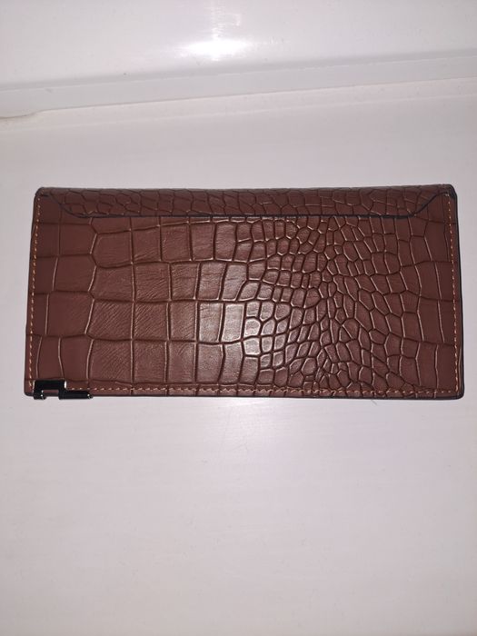 Кожаный коричневый кошелек