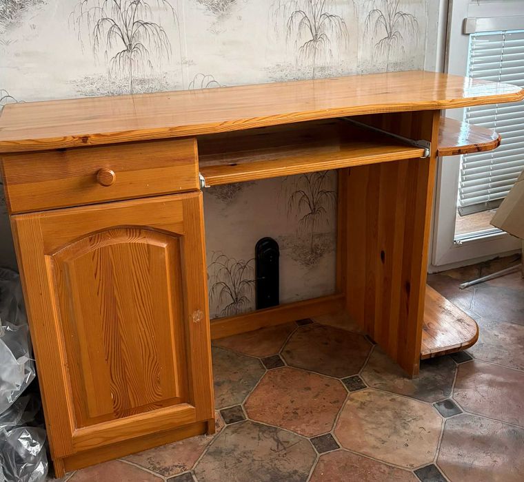 Бюро от масивно дърво ЧАМ