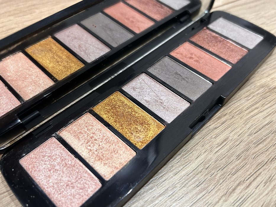 Палитра със сенки