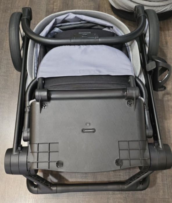 Комбинирана количка Chipolino Linea 3в1