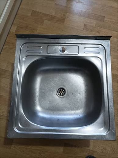 Раковины разные.