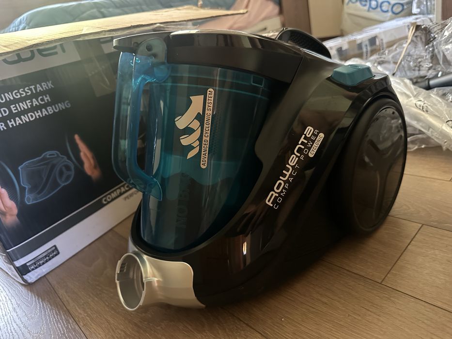 Rowenta compact power cyclonic