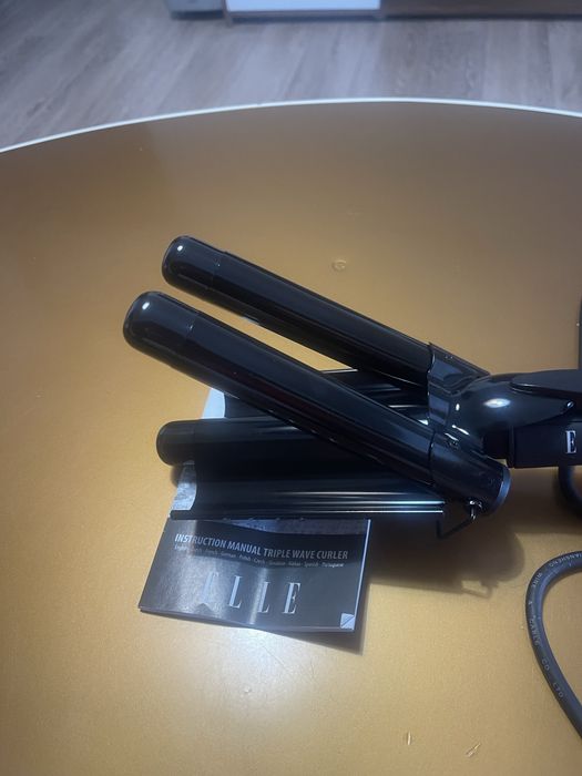Ondulator triplu ELLE pentru valuri tip Beach Waves – încălzire rapidă, stare foarte bună