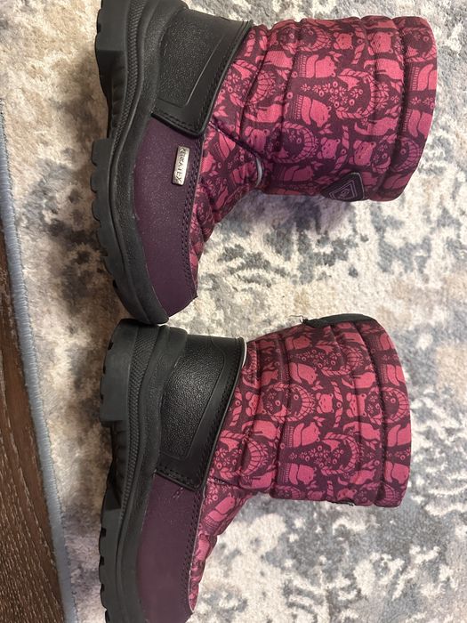 Продам Зимние сапожки для девочки 27 размера