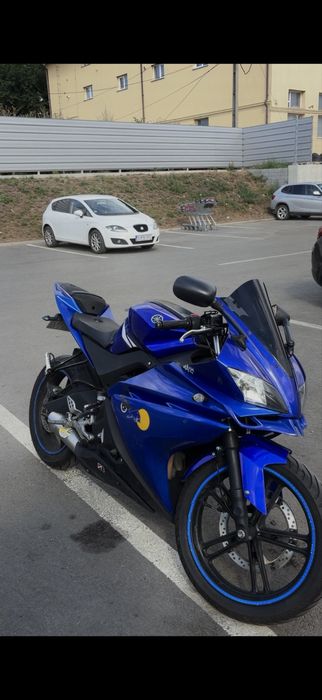 vând yamaha  yzf r125