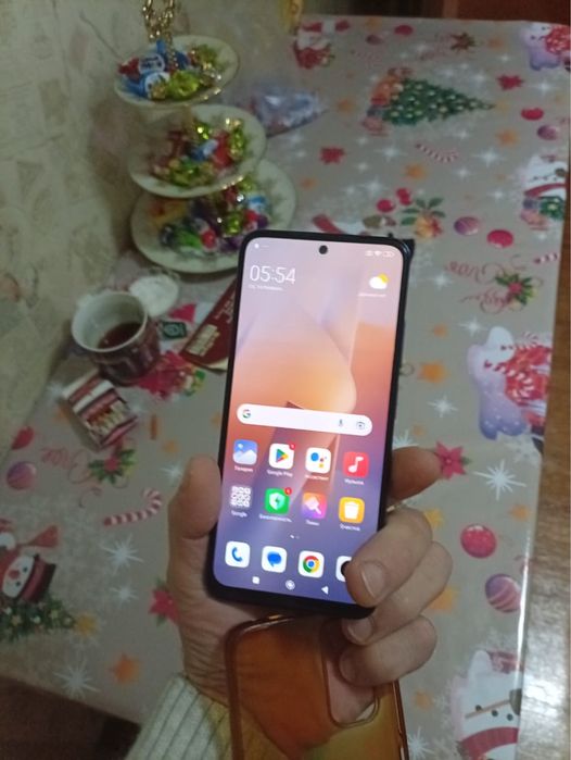 Продам телефон хороший