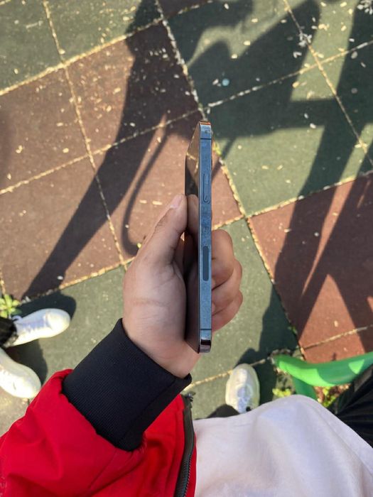 IPHONE 12 PRO                     .