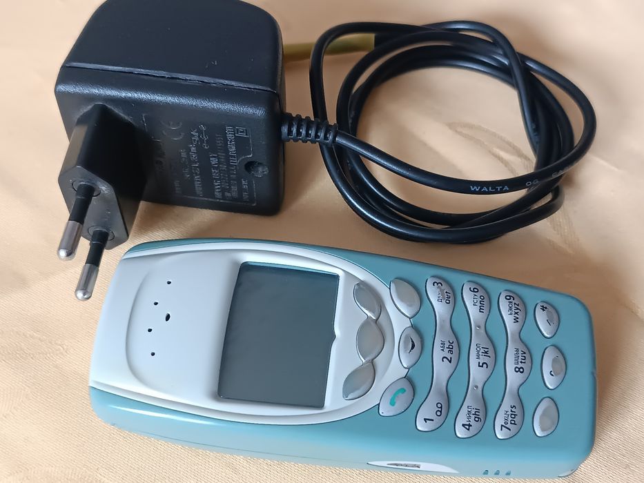 NOKIA 3410 сотовый телефон
