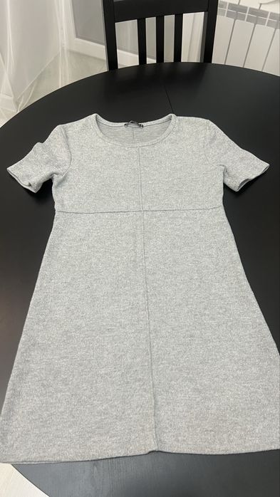 Платье Zara, теплое, размер S
