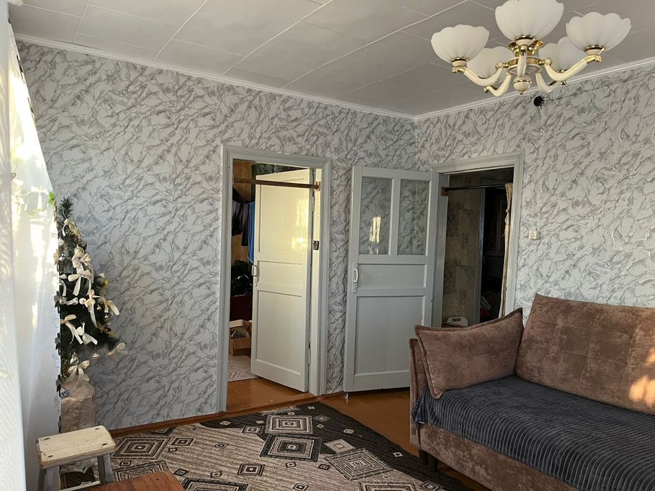 Продам дом  с Луганск