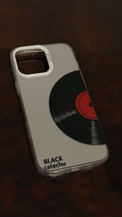 Чехол на айфон 16 pro max