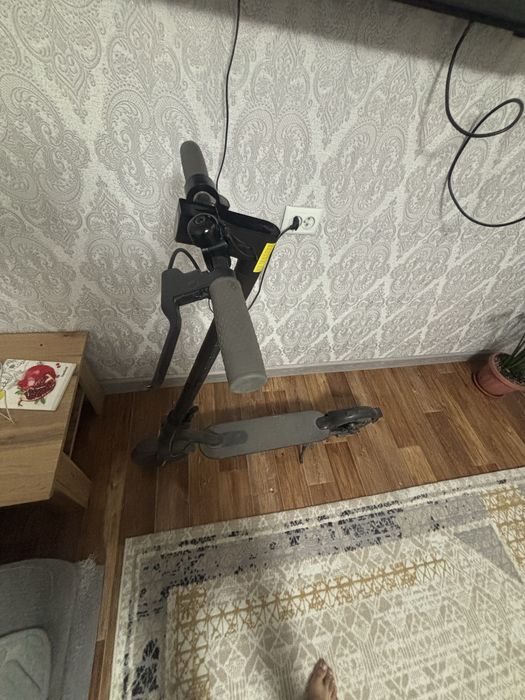 Самокат б/у в хорошем состоянии