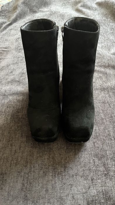 Сопоги из замша.