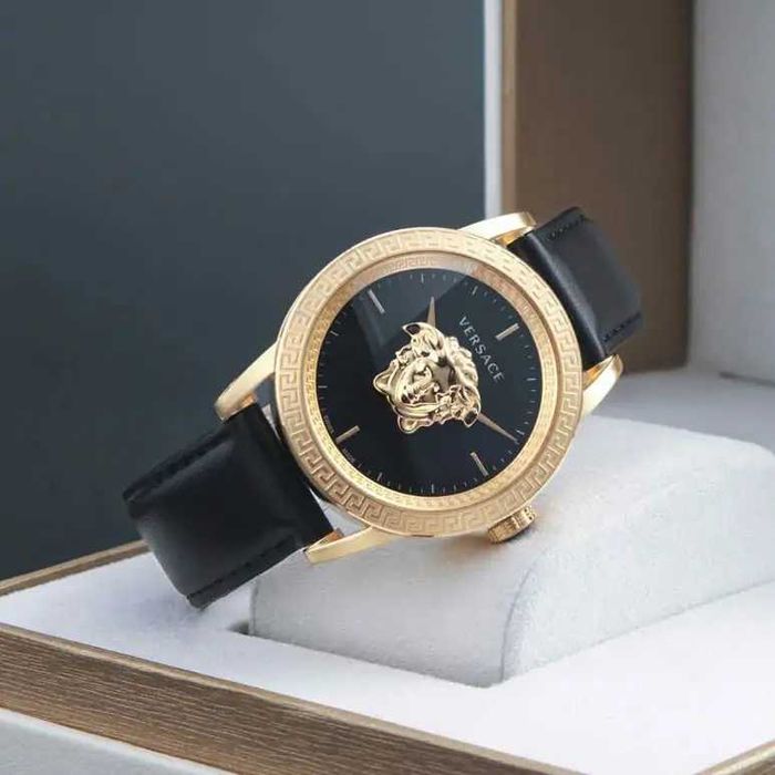 Мъжки часовник Versace VERD01320