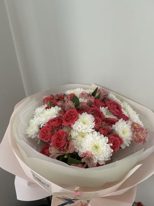 Пышный красивый букет