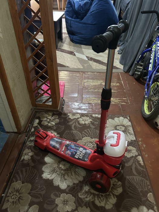 Продам детский самокат в идеальном состоянии