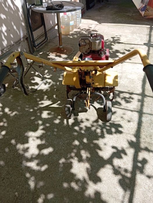 Моторна фреза Briggs & Stratton