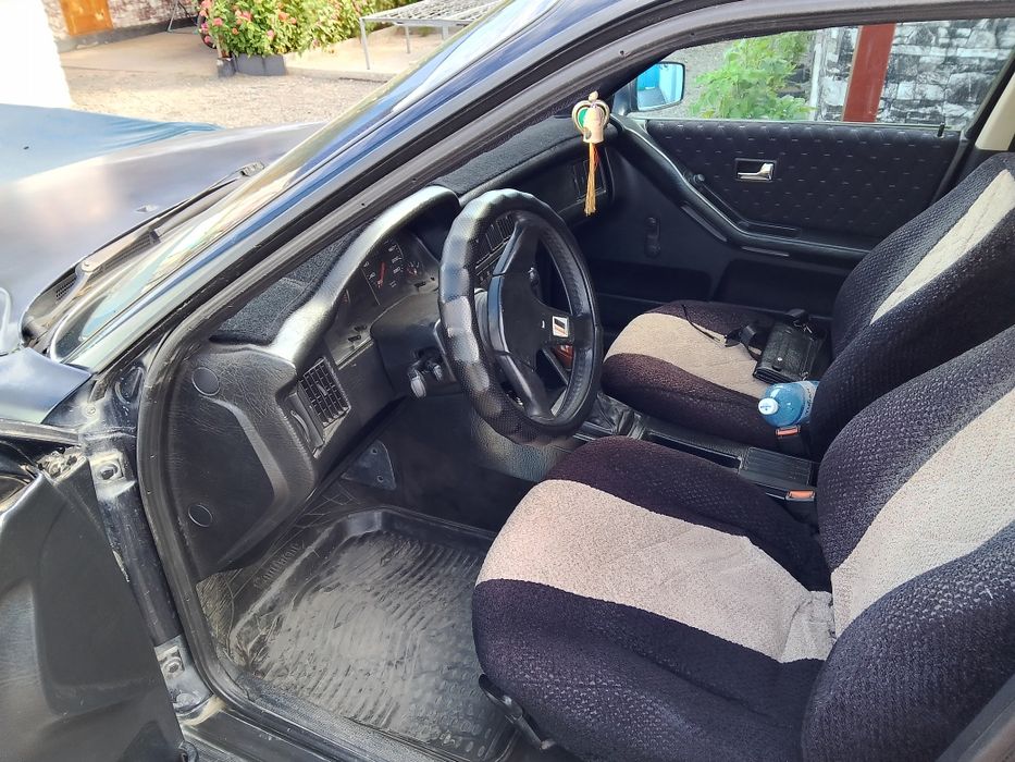 Продам машину Ауди 80 б3