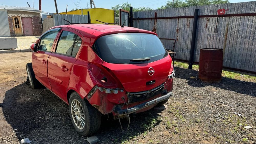 Opel Corsa d на запчасти