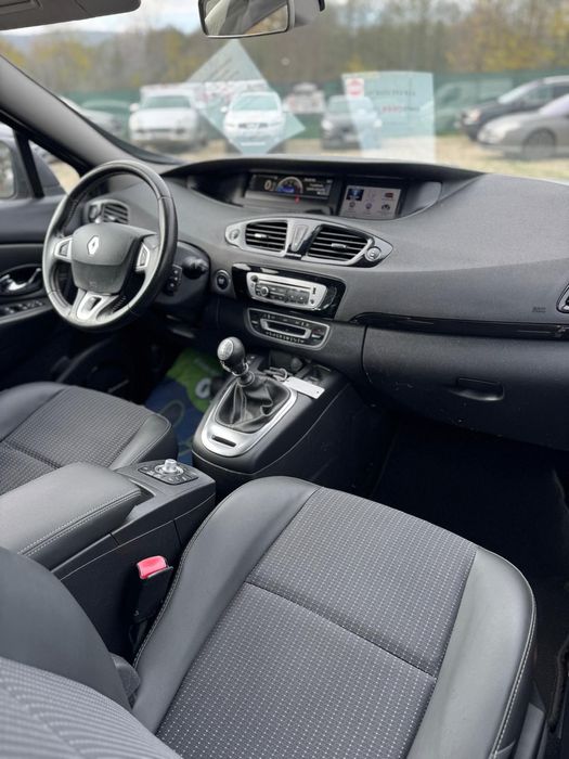 Renault Grand Scenic an 2013 motor 1.5 dci model bose/ Olanda