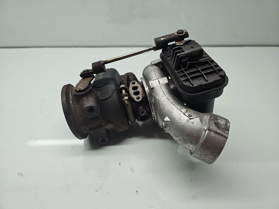 Turbina Seat Leon (5F1) [Fabr 2012-2018] 04E1457226 2.0 TDI CZEA 110KW